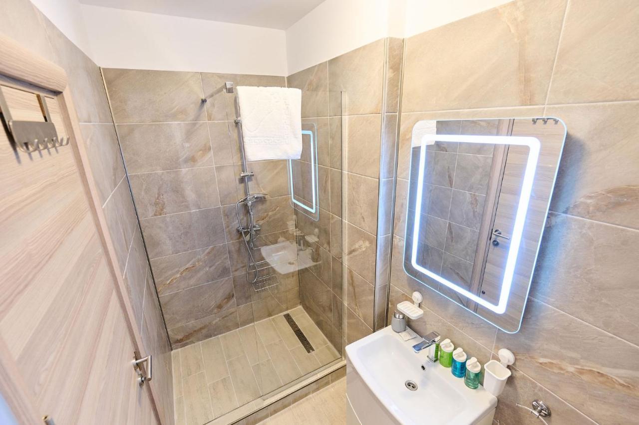 Cermar Apartment- N Pool Resort- Parking *